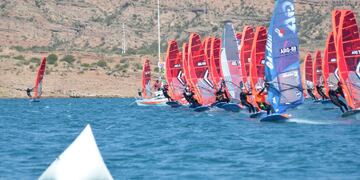 Grand Prix de la República tuvo la segunda fecha en el dique Potrerillos, con la participación de 45 timoneles de todo el país.