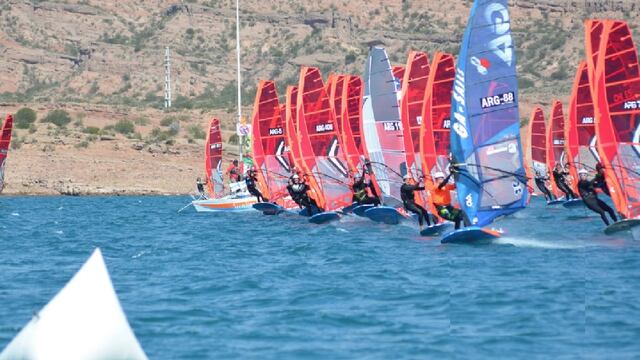 Grand Prix de la República tuvo la segunda fecha en el dique Potrerillos, con la participación de 45 timoneles de todo el país.