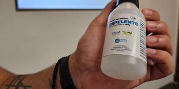 El Municipio recibió el primer lote de repelente elaborado en conjunto con la Universidad Nacional del Sur.