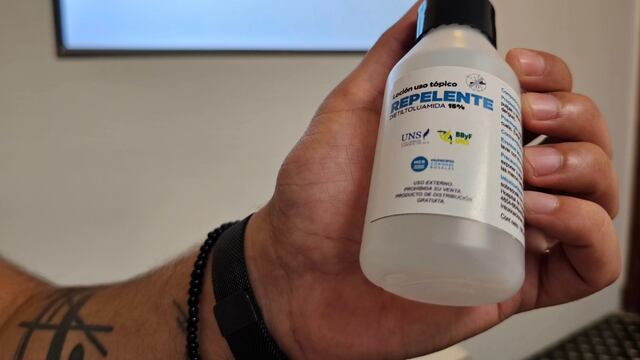 El Municipio recibió el primer lote de repelente elaborado en conjunto con la Universidad Nacional del Sur.