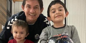 Luis Miguel Rodríguez compartió una foto con sus hijos Bautista (6) y Milo (4).