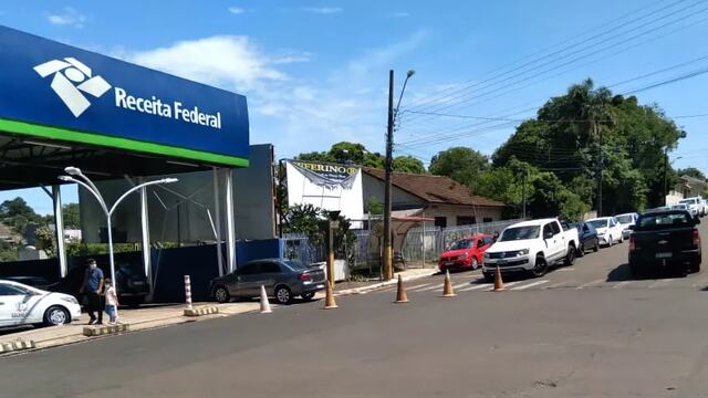 Frontera segura: dos cuadras de cola para ingresar a Bernardo de Irigoyen.