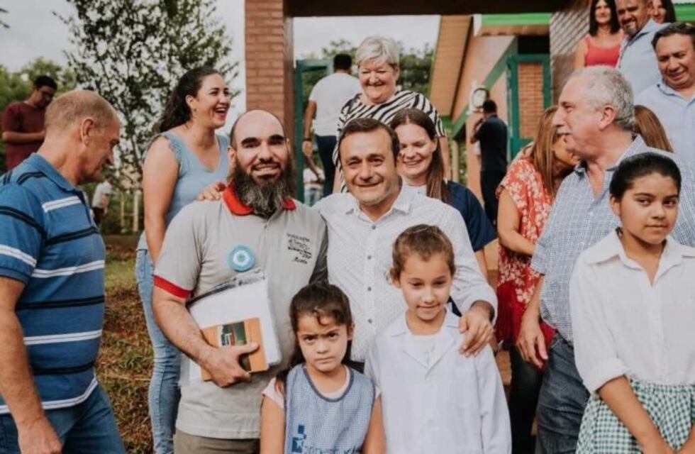 Inauguraron varios espacios educativos y entregaron títulos de propiedad en El Soberbio