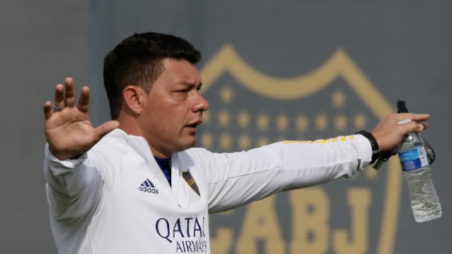 Sebastián Battaglia plantó modificación de sistema en Boca.