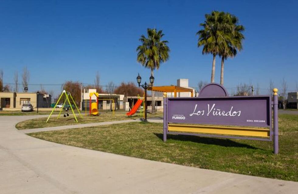 Nuevos juegos y ejercitadores para rutina física en dos plazas de Soldini