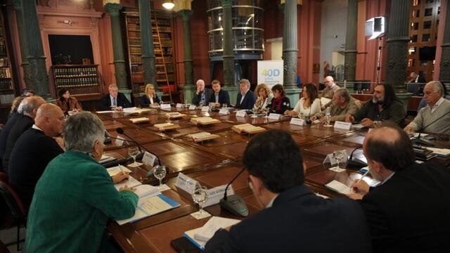 El piso salarial docente subirá a $200.000 en septiembre de 2023. (Foto: Ministerio de Educación)