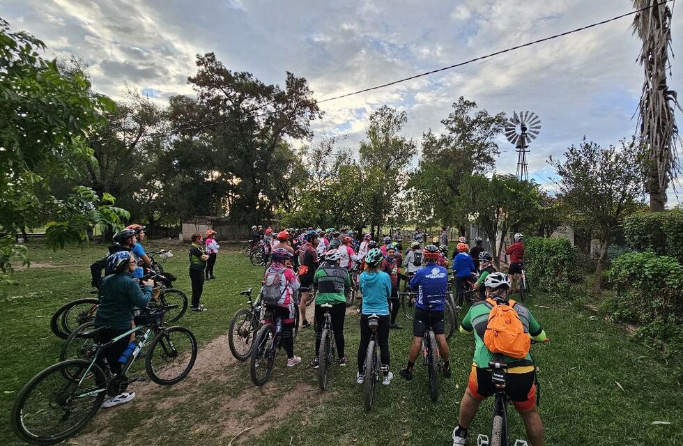 Más de 60 ciclistas en la primera edición de cicloturismo en Humberto Primo