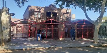 El hecho sucedió en la noche de este martes en un consorcio de esa zona de Capital.