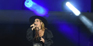 La cantante encantó la primera repetición de la Fiesta Nacional e hizo un brindis muy especial con todos los mendocinos.