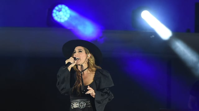 La cantante encantó la primera repetición de la Fiesta Nacional e hizo un brindis muy especial con todos los mendocinos.