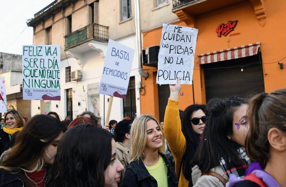 Rosarinas volvieron a marchar bajo el lema “Ni una Menos”