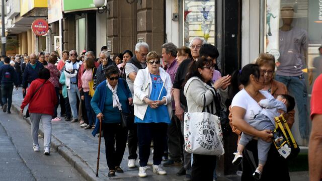 Córdoba anunció un incremento en las jubilaciones. (Ramiro Pereyra / La Voz)