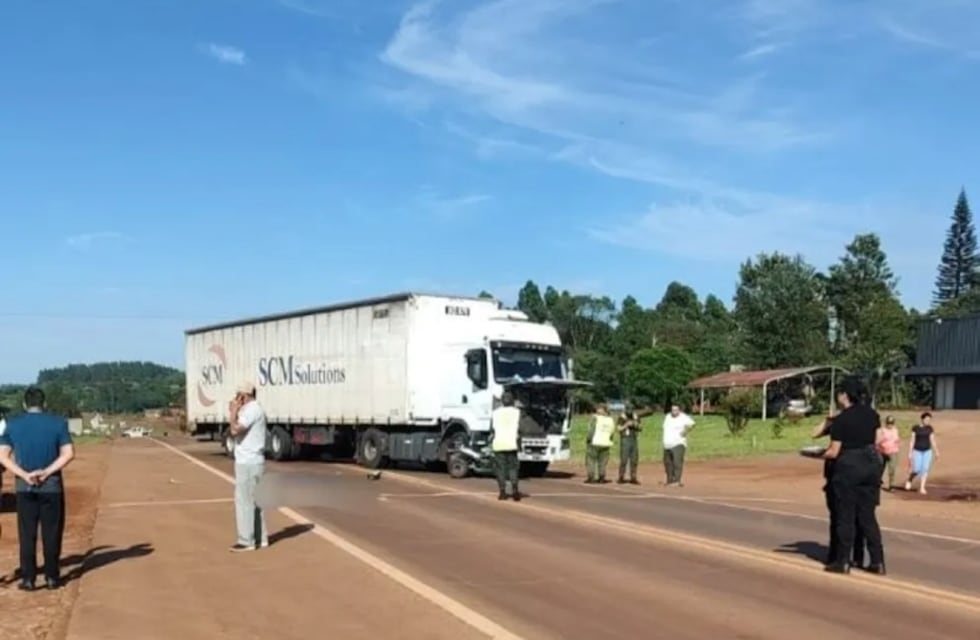 Murió un hombre de 83 años tras un choque entre un camión y un cuatriciclo en San Vicente