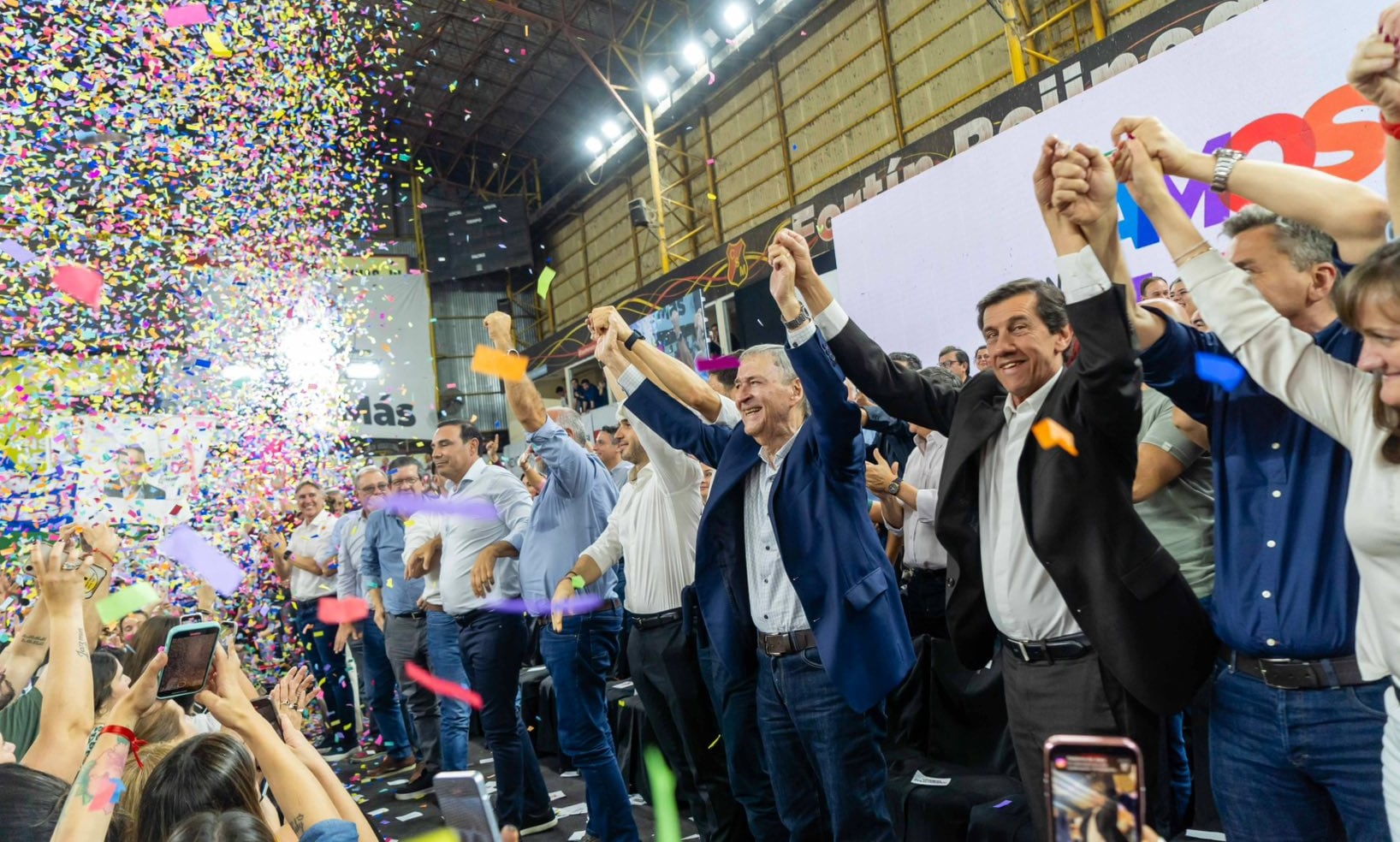 Los gobernadores Carlos Sadir (Jujuy), Ignacio Torres (Chubut), Maximiliano Pullaro (Santa Fe) y Leandro Zdero (Chaco), estuvieron en Corrientes apoyando al oficialismo local previo a las elecciones del domingo último.