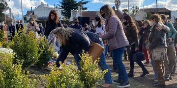 Así fue el homenaje a los fallecidos por coronavirus en Tandil.