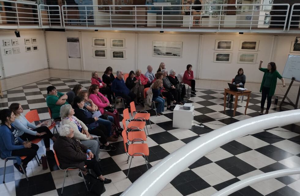 Tercer encuentro de “Creando redes en las vejeces” en Tres Arroyos