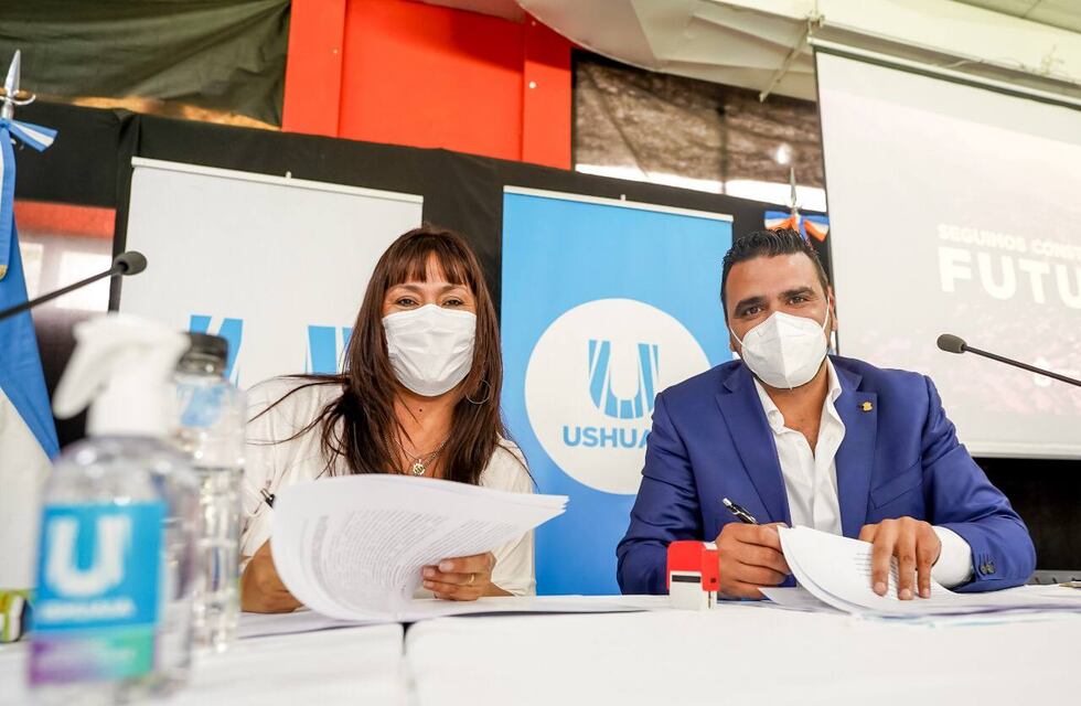 El Intendente Vuoto firmó con Nación el saneamiento del Sector K y D de la Ciudad