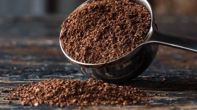 Este es el uso que se le puede dar al café usado.