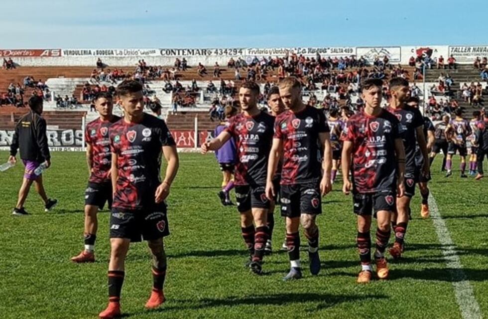 Liga del Sur: sobre el final y tras un error del árbitro a Sporting se quedó sin la victoria