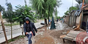 Familias evacuadas en Luján de Cuyo por las intensas tormentas.