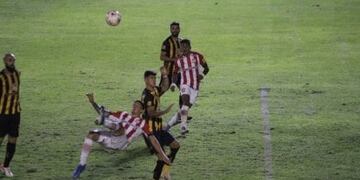 Por dos casos positivos de Covid en Mitre, San Martín pidió la intervención de AFA