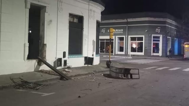 Se encontraron folletos con amenazas en la explosión de la Sede