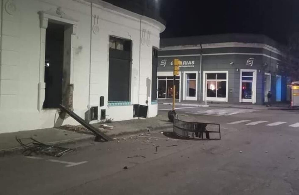 Bahía: explosión en la sede de La Cámpora