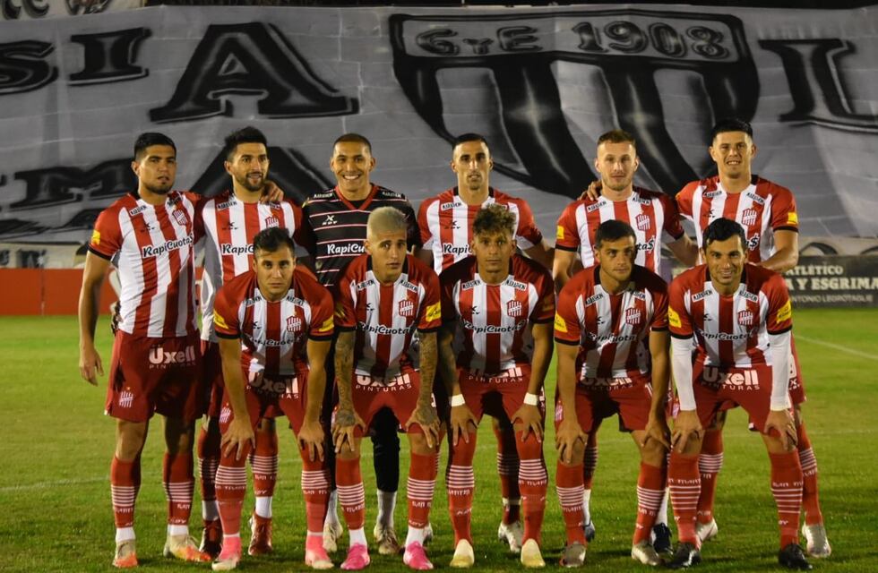 Noche de fútbol en Ciudadela