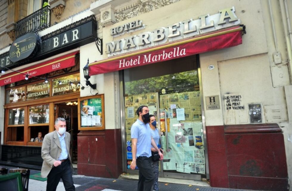 La crisis en el sector hotelero y gastronómico por la pandemia: desde marzo de 2020 cerraron más de 11.800 empresas