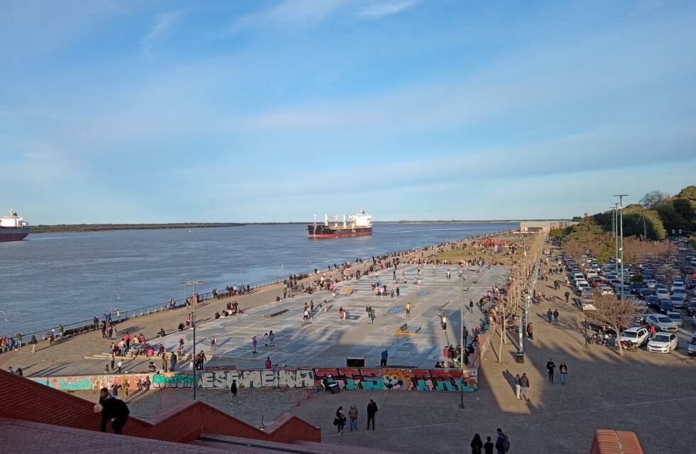 El tiempo en Rosario: el “miniverano” finaliza este martes con probables tormentas