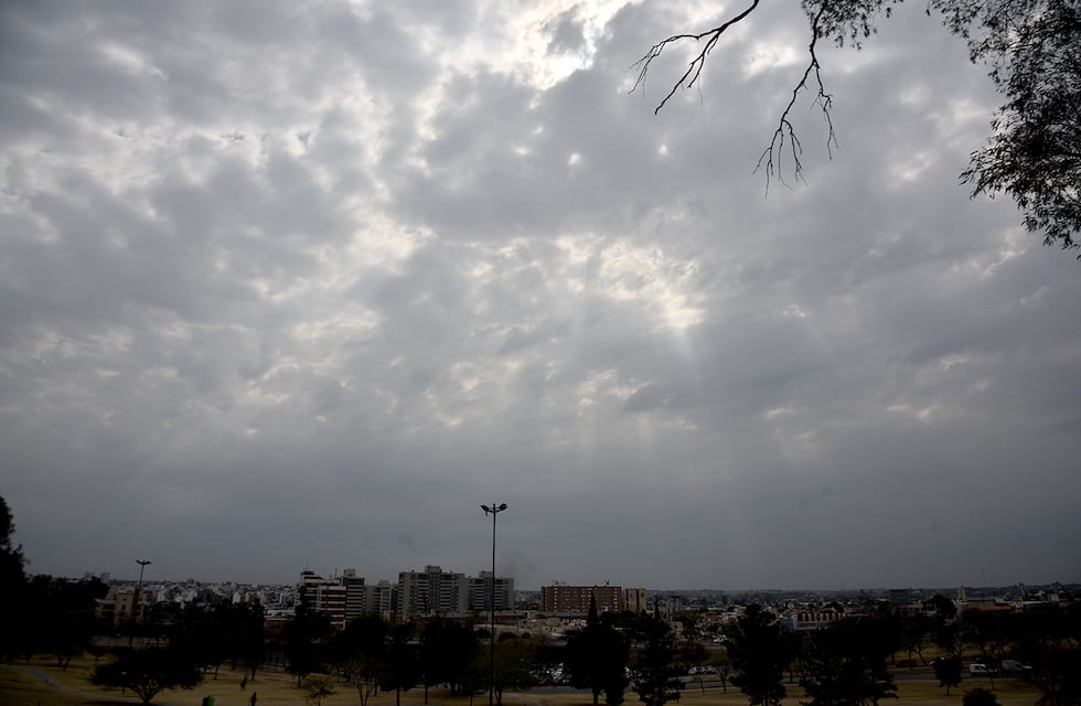 Por qué se le llama Tormenta de Santa Rosa al temporal que se repite cada año entre agosto y septiembre en Argentina