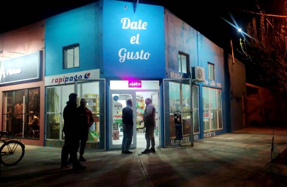 Delincuentes armados asaltaron un negocio en Bowen y los vecinos salieron a perseguirlos