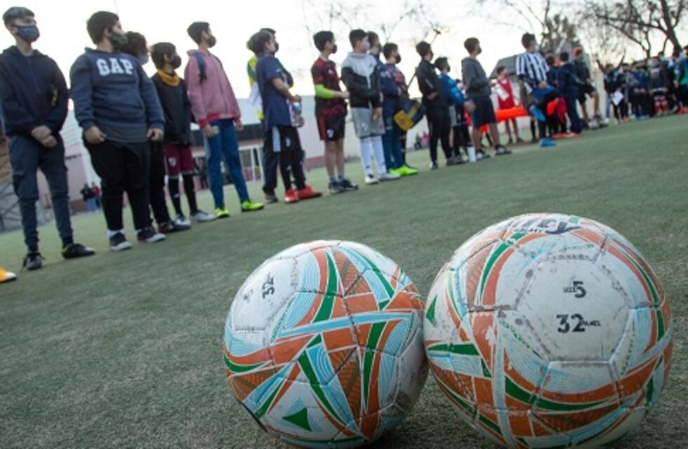El Futsal comenzó en la Ciudad de Mendoza con la “Tarjeta Verde” de integración y juego limpio