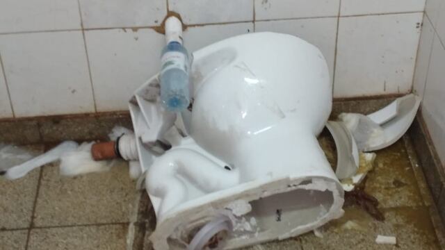 Denunciaron daños en los baños del balneario