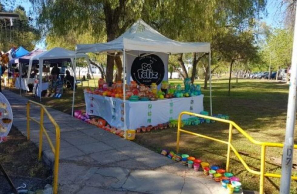 Una alternativa para las compras navideñas, reabre la feria del parque San Martín