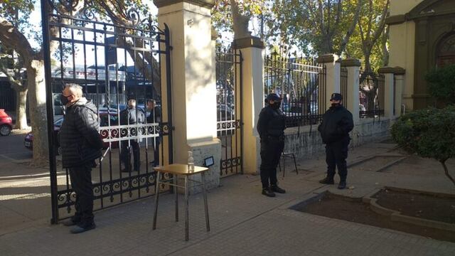 Pintadas con amenazas en el Colegio Nacional de Villa Mercedes