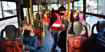 Los colectivos en Córdoba funcionarán con frecuencia de día domingo.