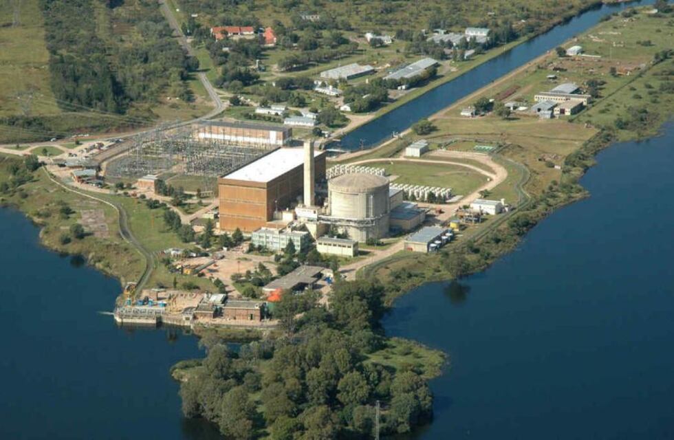 Denuncian hallazgo de pornografía infantil en una computadora de la Central Nuclear de Embalse