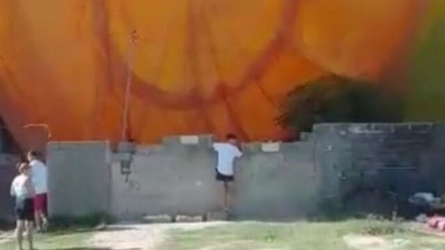 El momento del aterrizaje de emergencia en Córdoba.