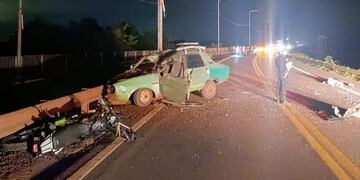 Puerto Libertad: un motociclista falleció en un choque cerca del puente Urugua-í.