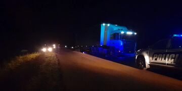 Itacaruaré: Un motociclista perdió la vida tras impactar contra un camión