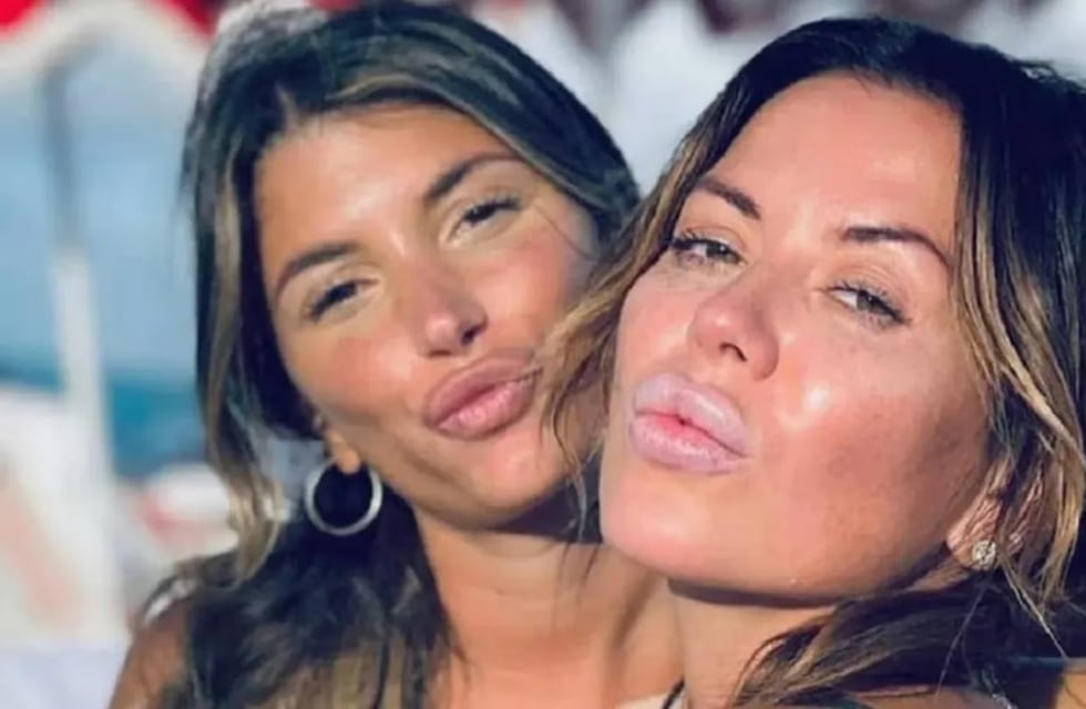 Karina Jelinek posó junto a su novia Flor Parise: “¿Les gusta nuestro look?”