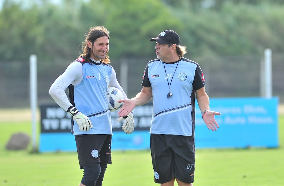 Belgrano oficializó el regreso de Olave, para acompañar a Zielinski en su continuidad como DT