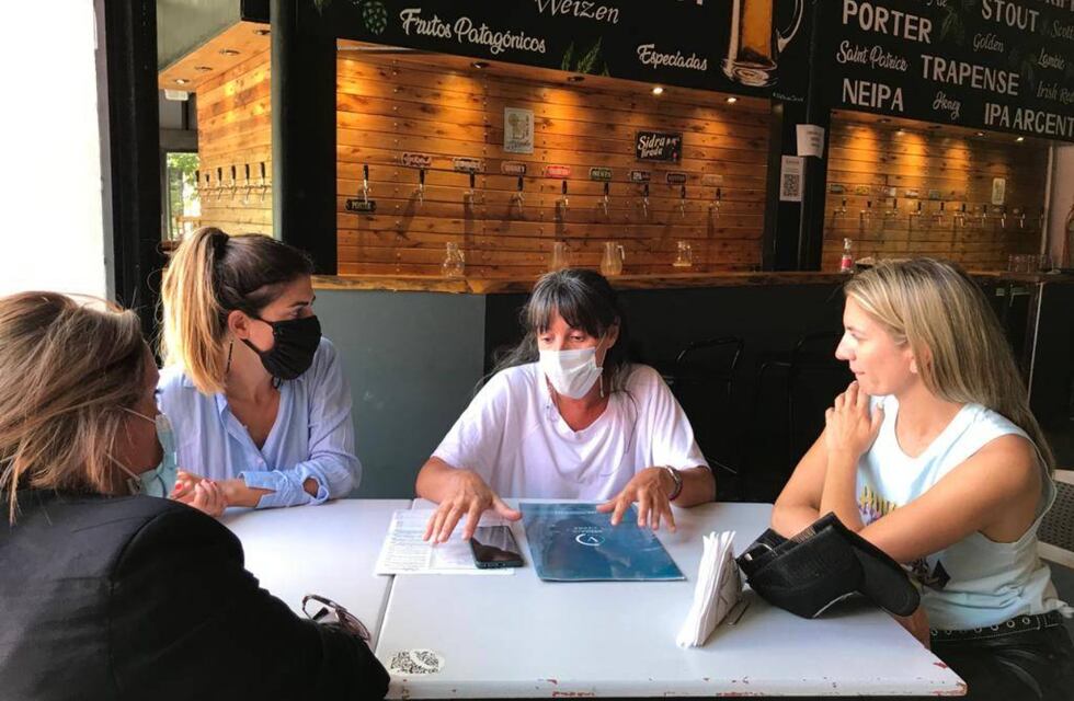 Carteles y palabras claves: un bar de Viedma implementó nuevas medidas contra la violencia de género