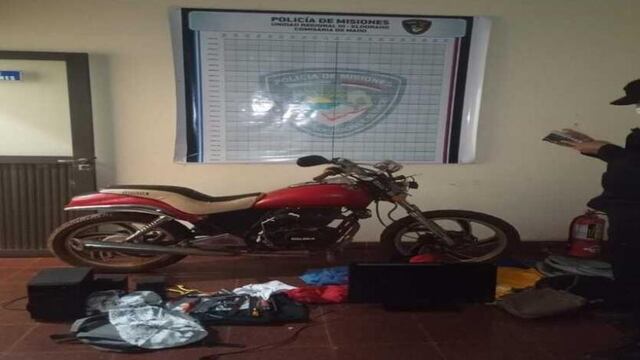 Un hombre fue detenido por circular con artefactos y un vehículo robado.