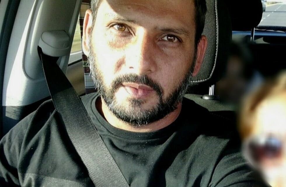 Sanjuanino lucha por su vida luego de ser embestido por un automovilista