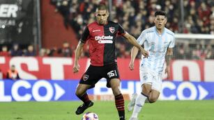 Gustavo Velázquez tuvo dos chances clarísimas para convertir.