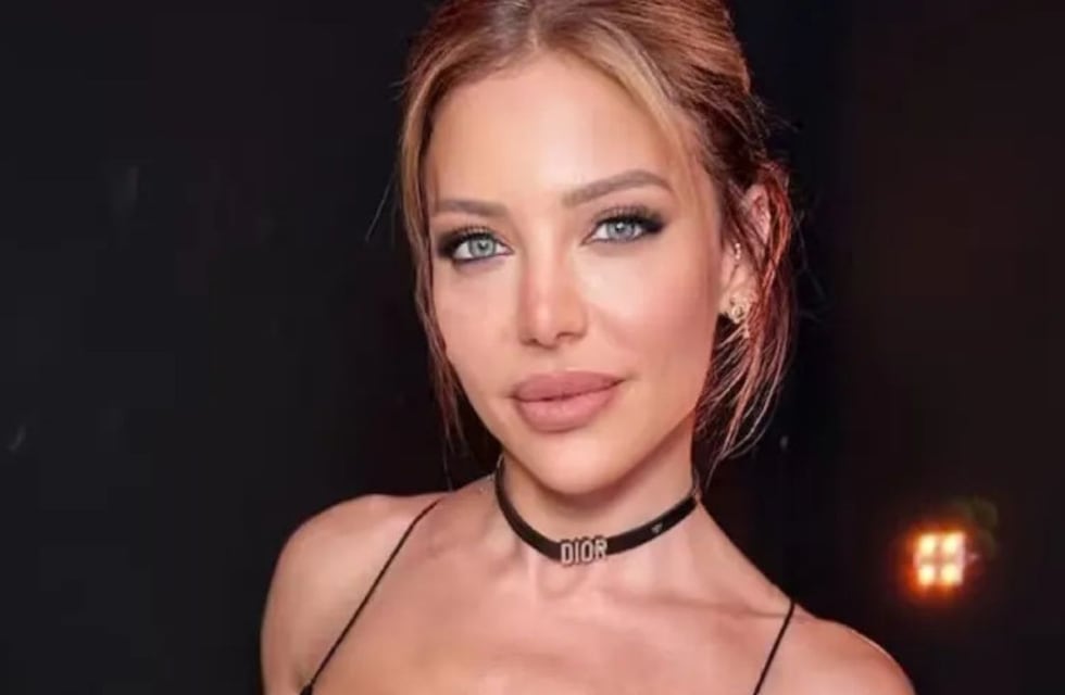 Evangelina Anderson se sumó a la tendencia de la temporada y dio cátedra de estilo con un look total denim