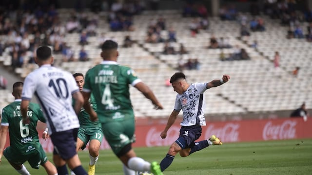 Talleres sigue sin triunfos, y quedó en el puesto once entre 14 equipos.