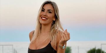 Muri Lopez Benítez, la pareja de Lisandro Martínez se llevó todas las miradas en el carnaval de Gualeguay,